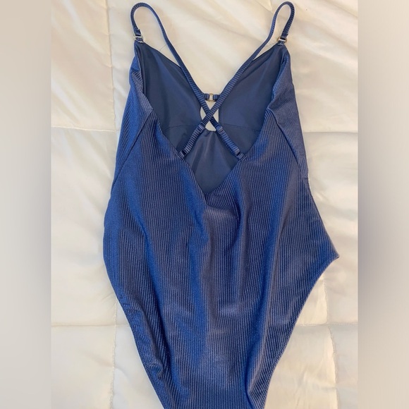 Aerie Women’s XL Blue One-Piece Cheeky Swimsuit - Picture 2 of 6